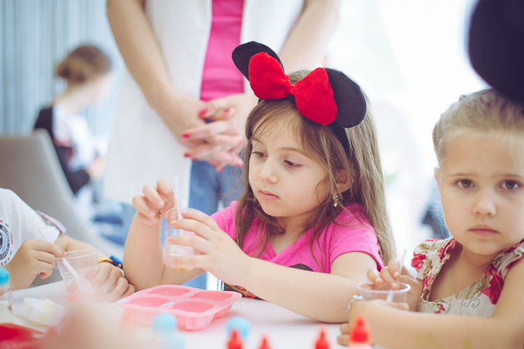 Мастер-класс для детей и их родителей «Как сделать игрушку своими руками».
